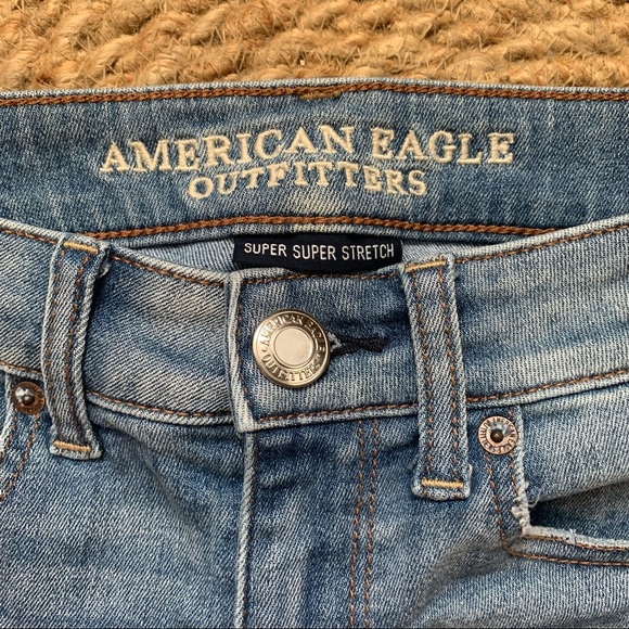 AEO Shorts - Picture 2 of 3